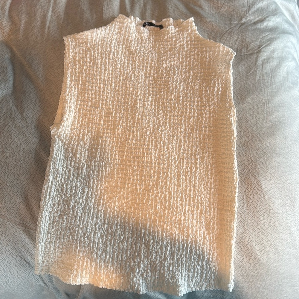Zara high neck tank sz L nwot